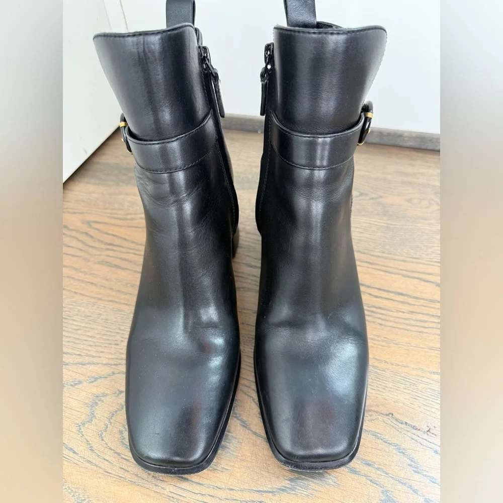 Tory Burch Black Leather Ankle Boots with Logo Buckle and gold accent EUC size 9